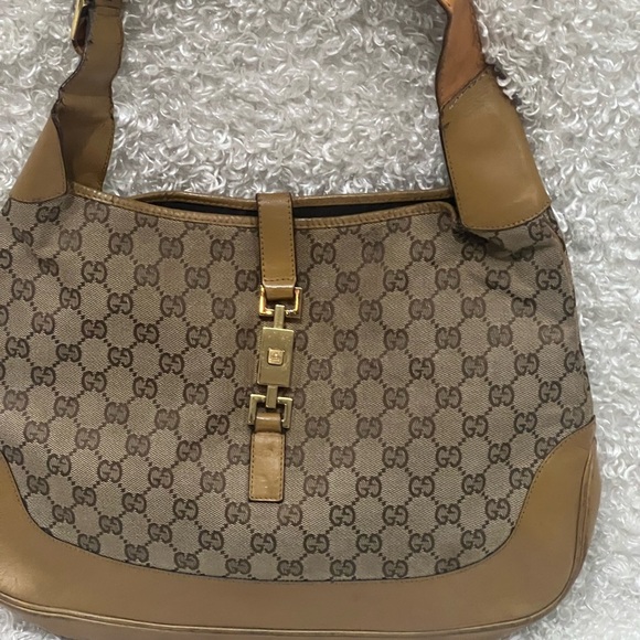 Vintage Gucci Jackie Bag Leather and Gold Hardware - Picture 3 of 16